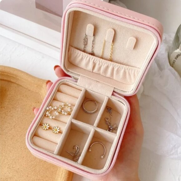 2/$35🌷New Faux leather Travel Jewelry Case Small Jewelry Storage Organizer Bag - Picture 2 of 16